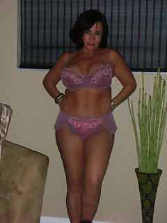 romantic woman looking for guy in Edna, Texas