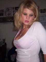 romantic girl looking for guy in Richfield, North Carolina